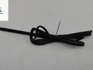 Молдинг стекла двери задней левой наружный Volkswagen Golf 4 поколение 1999, 1.6 л., бензин, МКПП, серый, универсал