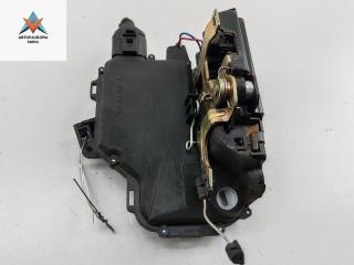 замок двери передней правой Volkswagen Passat B5 [рестайлинг] 2002, 1.6 л., бензин, МКПП, серый, седан