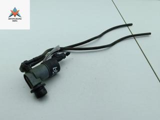 насос (моторчик) омывателя стекла Nissan Qashqai 1 поколение [рестайлинг] 2013, красный, внедорожник 5 дв.