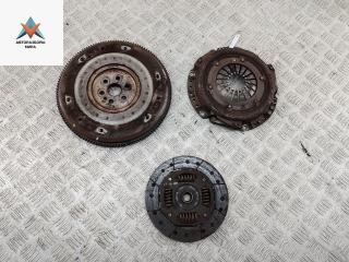 маховик Ford Fiesta 5 поколение [рестайлинг] 2006, 1.3 л., бензин, МКПП, красный, хетчбэк 3 дв., A9JA