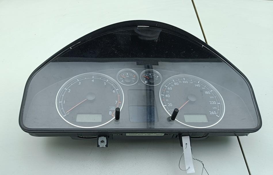 приборная панель Volkswagen Sharan 2004, 2.0 л., бензин, МКПП, чёрный, минивэн, 7M3920820G