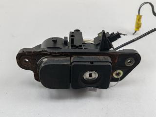 кнопка открытия багажника Mercedes-Benz S-Class W220 2001, 4.0 л., дизель, АКПП, серый, седан