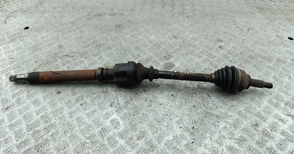 полуось передняя правая (приводной вал, ШРУС) Ford Mondeo III 2001, 1.8 л., бензин, МКПП, серый, седан
