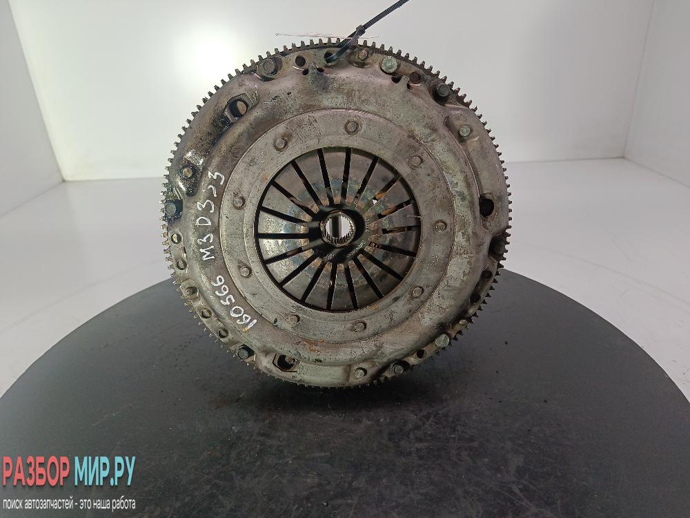 маховик Volkswagen Polo 4 поколение 2004, цвет - фото №1