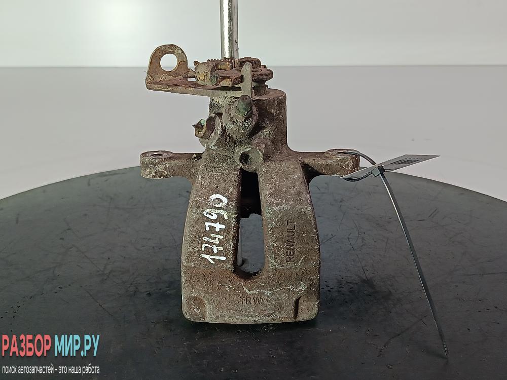 суппорт задний левый Renault Megane 2 поколение 2005, цвет - фото №1