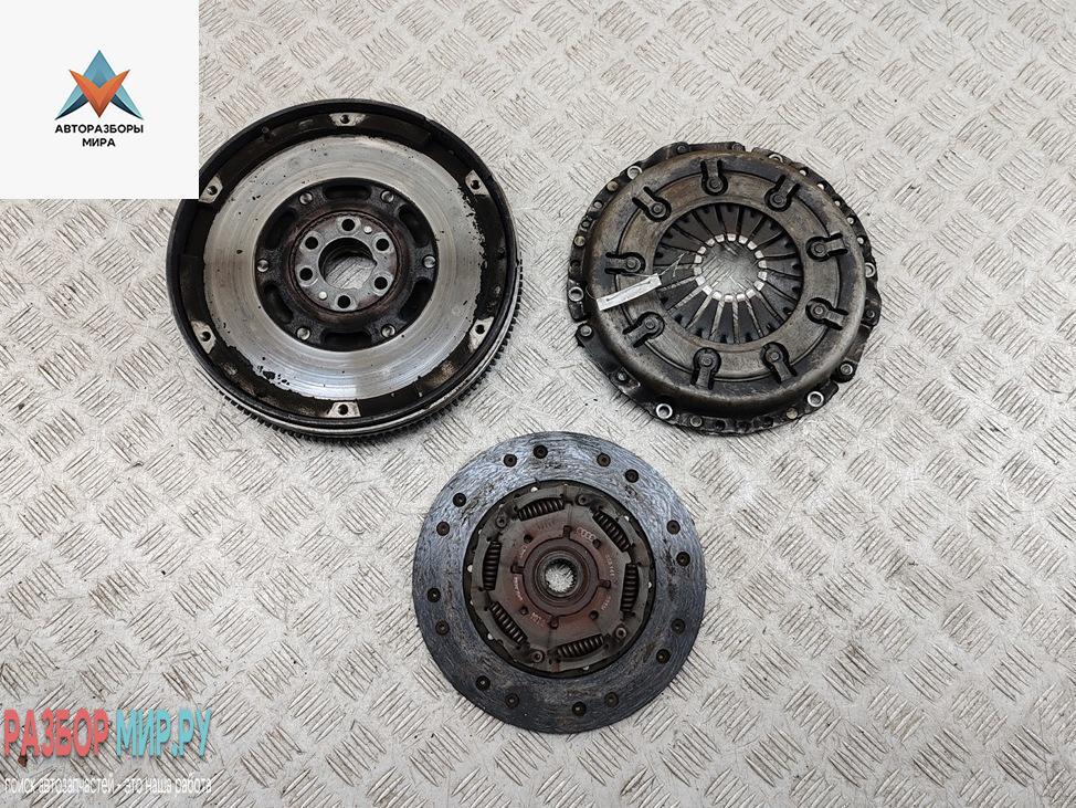 маховик Volkswagen Passat B5 1999, 1.9 л., дизель, МКПП, синий, универсал, LUK - фото №1