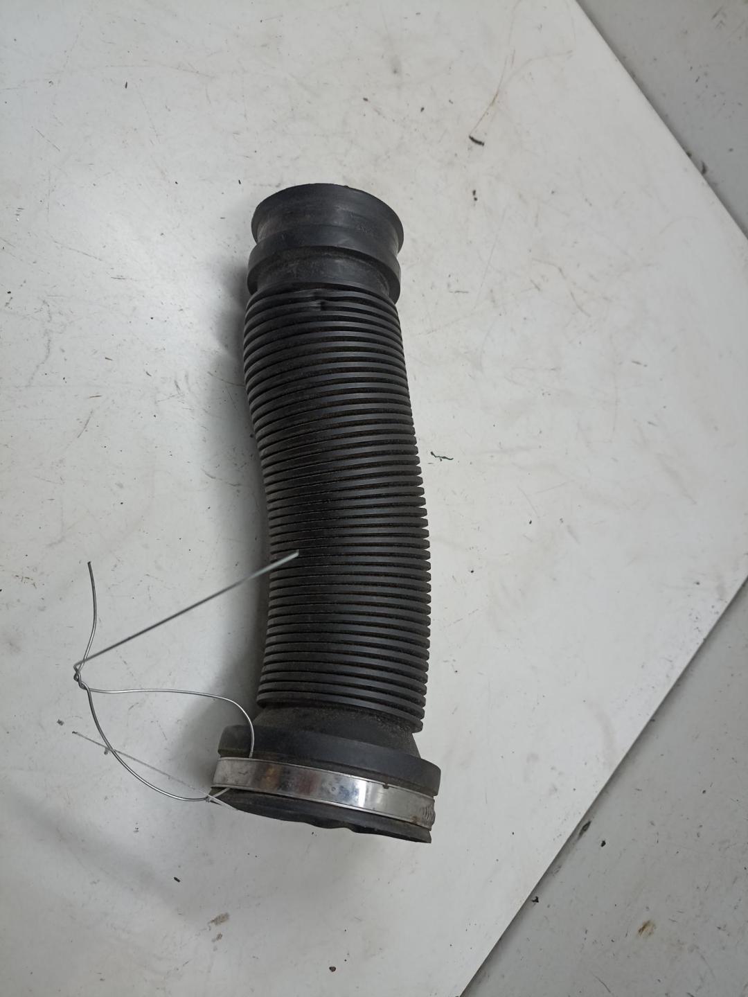 патрубок турбины Opel Astra H 2004, 1.7 л., дизель, 13105267