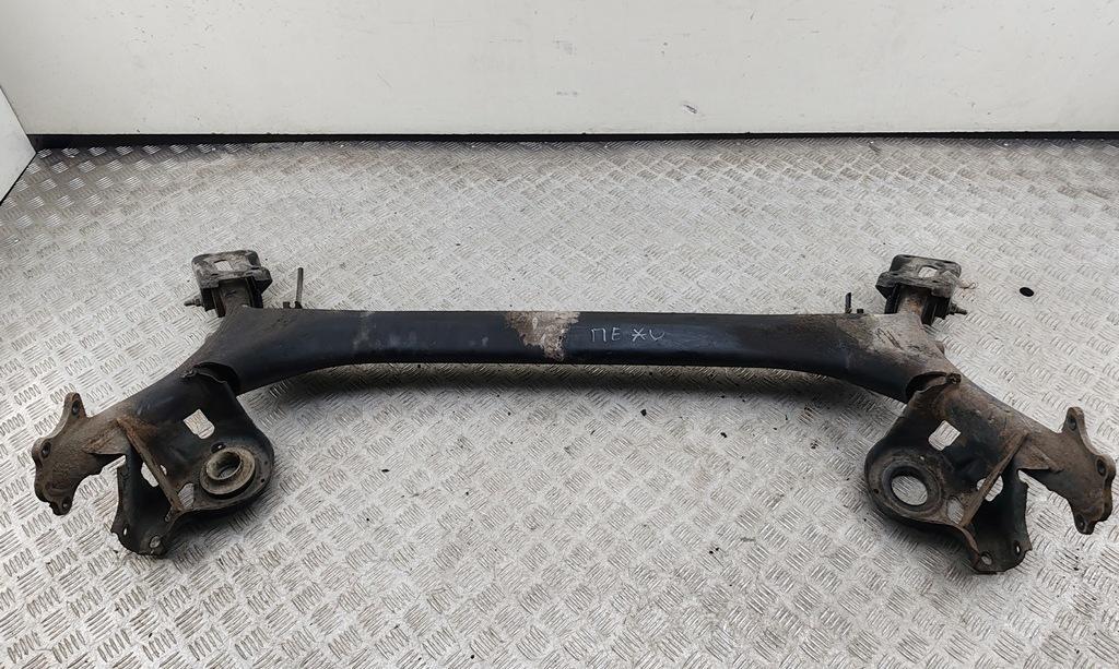 подрамник передний Peugeot 307 1 поколение 2002, 1.6 л., бензин, МКПП, серый, хетчбэк 3 дв. - фото №1