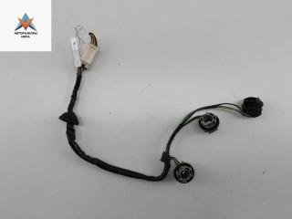 Патрон лампы фонаря Mitsubishi Space Star 1 поколение [рестайлинг] 2002, 1.3 л., бензин, МКПП, серый, минивэн