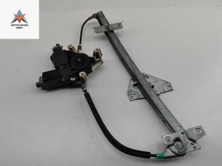 стеклоподъемник электрический передний левый Mitsubishi Carisma 1 поколение 1997, 1.8 л., бензин, МКПП, чёрный, хетчбэк 5 дв.