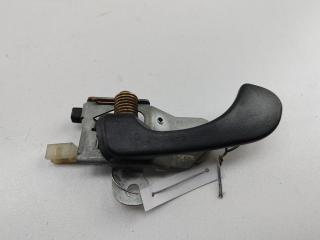 ручка внутренняя передняя левая Mitsubishi Carisma 1 поколение 1997, 1.8 л., бензин, МКПП, чёрный, хетчбэк 5 дв., MR288395