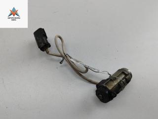 личинка дверного замка Mitsubishi Carisma 1 поколение 1997, 1.8 л., бензин, МКПП, чёрный, хетчбэк 5 дв.