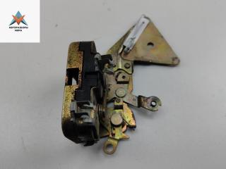 замок двери передней левой Mitsubishi Carisma 1 поколение 1997, 1.8 л., бензин, МКПП, чёрный, хетчбэк 5 дв.