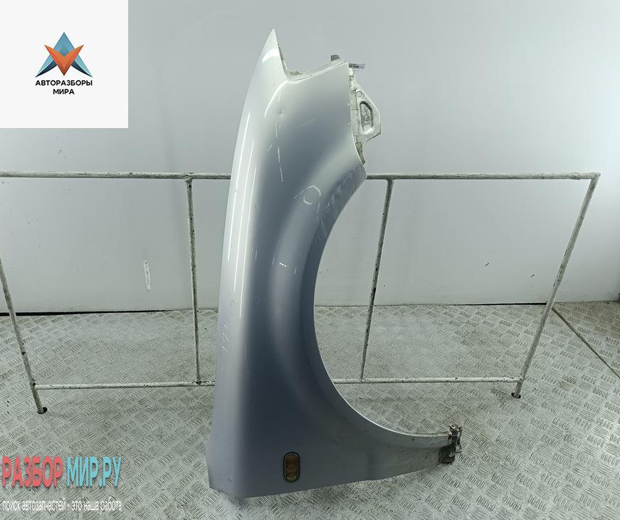 крыло переднее правое Volkswagen Passat B5 1998, 1.8 л., бензин, МКПП, серый, седан - фото №1