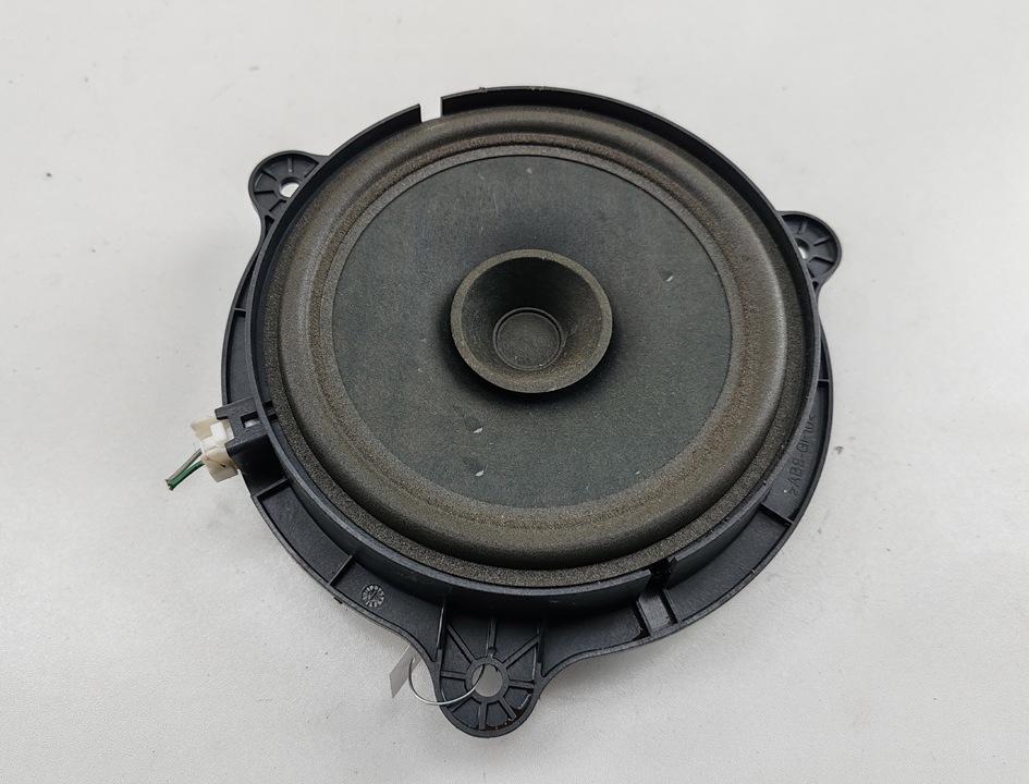 динамик двери Nissan Note 2009, 1.4 л., бензин, МКПП, серый, минивэн, 281569U00A