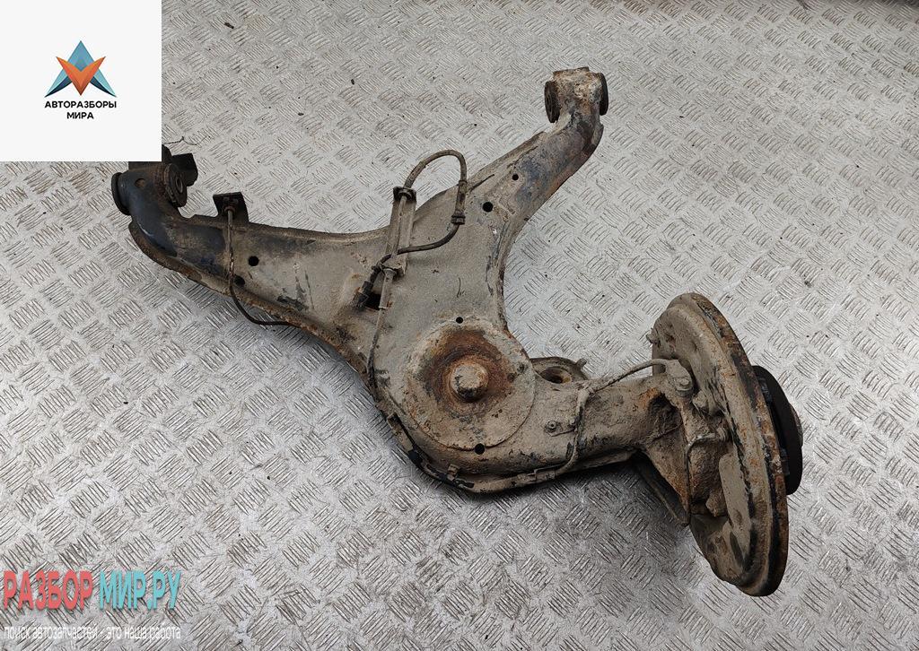 рычаг задний Volkswagen Transporter T4 1993, 2.4 л., дизель, МКПП, красный, микроавтобус - фото №1