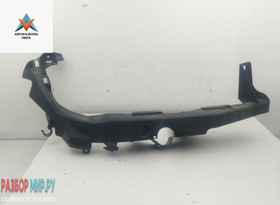 крепление фары правой BMW 3 серия E90/E91/E92/E93 2005, 2.0 л., бензин, МКПП, чёрный, универсал, 7116708 - фото №1