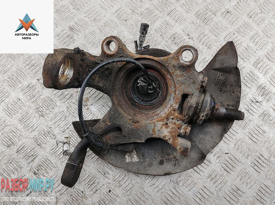 ступица передняя левая Volkswagen Transporter T4 1993, 2.4 л., дизель, МКПП, красный, микроавтобус - фото №1