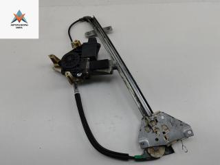 стеклоподъемник электрический передний правый Mitsubishi Carisma 1 поколение 1997, 1.8 л., бензин, МКПП, чёрный, хетчбэк 5 дв.