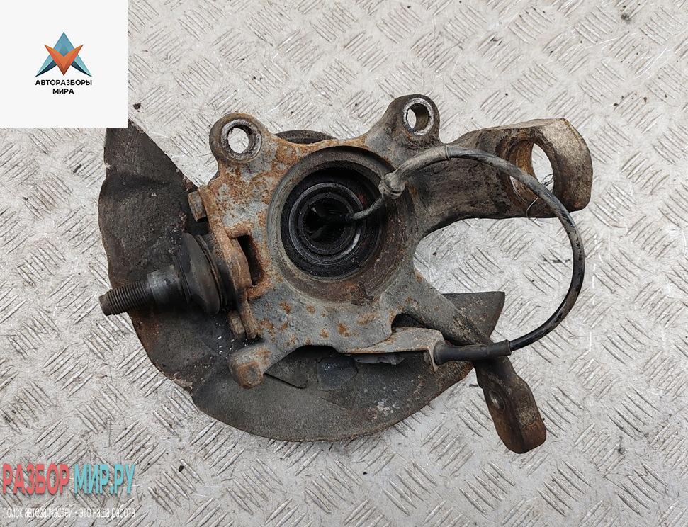 ступица передняя правая Volkswagen Transporter T4 1993, 2.4 л., дизель, МКПП, красный, микроавтобус - фото №1