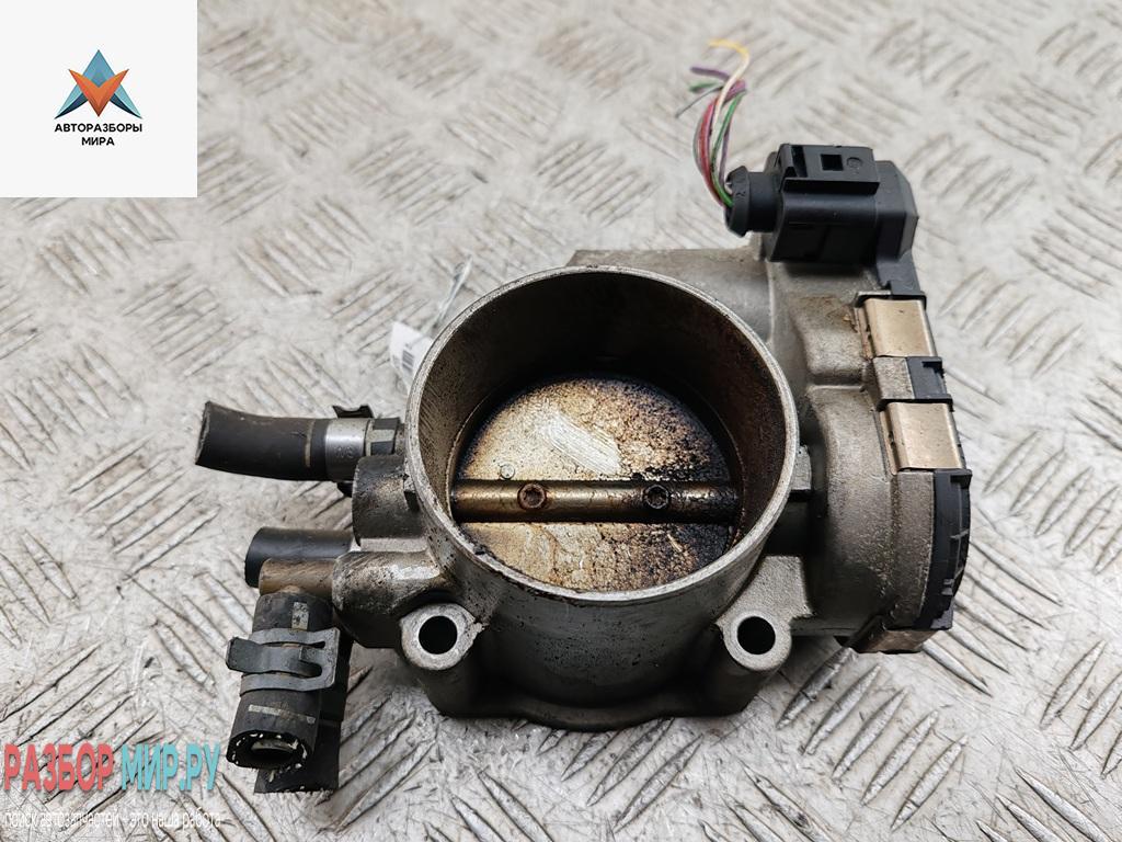 заслонка дроссельная Audi A6 4B/C5 1999, 2.8 л., бензин, МКПП, белый, универсал, 078133062B - фото №1