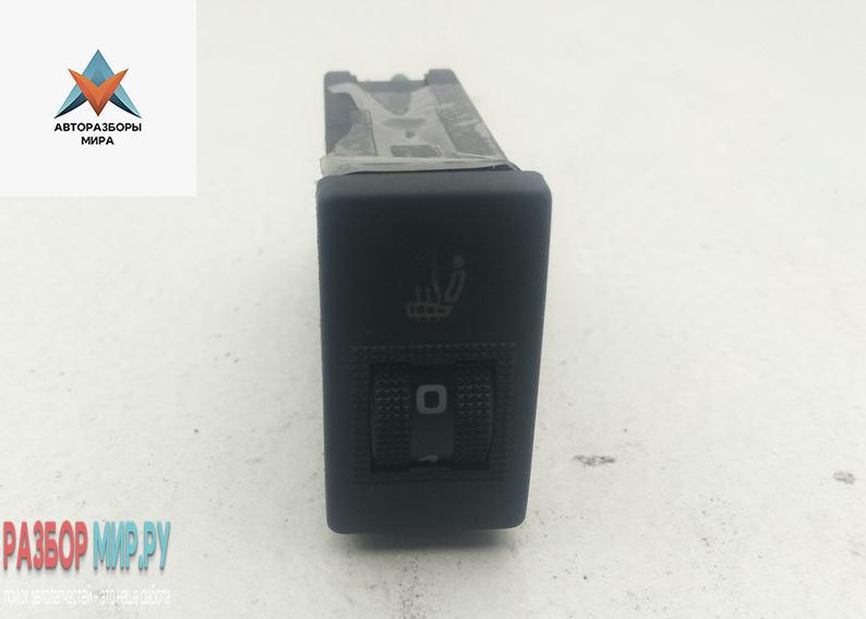 кнопка обогрева сидений Audi A4 B5 1997, 1.8 л., Ti, бензин, МКПП, синий, универсал, 8D0963563 - фото №1