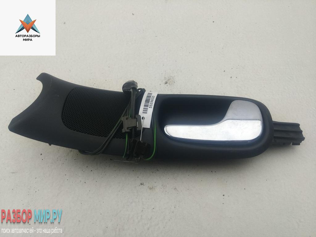 ручка внутренняя передняя правая Audi A4 B5 1996, 1.8 л., бензин, МКПП, синий, седан, 8D0837020 - фото №1