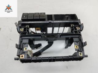 рамка под магнитолу Audi A4 B5 1996, 1.8 л., бензин, МКПП, синий, седан, 8D0857007