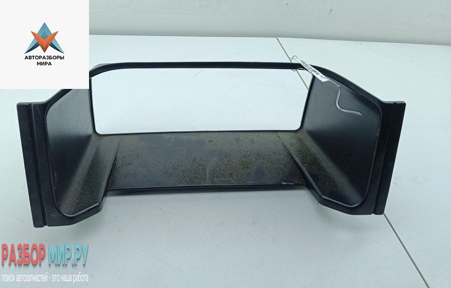 Рамка (обрамление) щитка приборов Volkswagen Transporter T4 1993, 2.4 л., дизель, МКПП, красный, микроавтобус, 70185723701C - фото №1