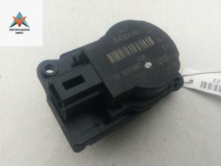 моторчик заслонки печки Opel Insignia 1 поколение (A) 2011, 1.4 л., бензин, МКПП, белый, седан, 13372987