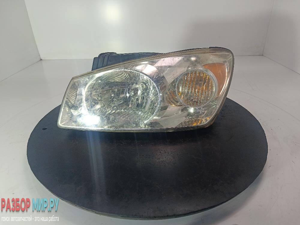 фара левая Kia Cerato 1 поколение 2005, цвет - фото №1