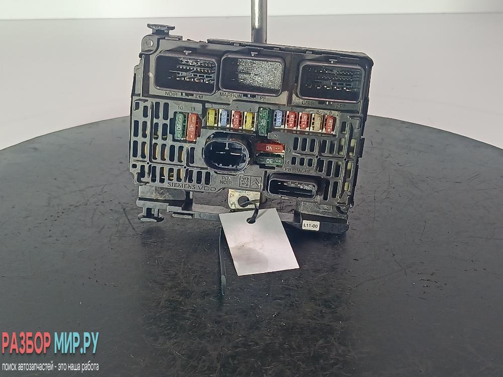 блок предохранителей Citroen C4 1 поколение 2006, цвет, 9661682980 - фото №1