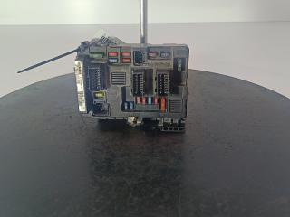 блок предохранителей Peugeot 206 1 поколение [рестайлинг] 2005, цвет, 9643498880