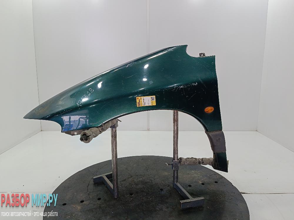 крыло переднее левое Chrysler Voyager 3 поколение 1999, цвет - фото №1