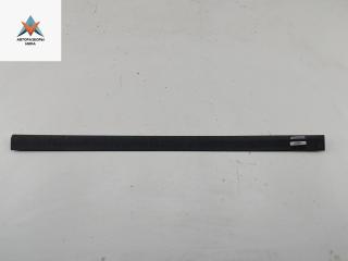 молдинг двери передней правой Volvo S60 1 поколение 2002, 2.4 л., дизель, МКПП, чёрный, седан, 09151912