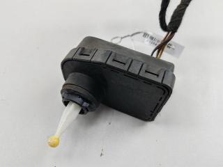 корректор фар Opel Omega B 2000, 2.2 л., бензин, МКПП, серый, седан, 90565805