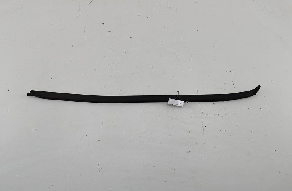 Молдинг стекла двери наружный Volvo S60 2002, 2.4 л., дизель, МКПП, чёрный, седан