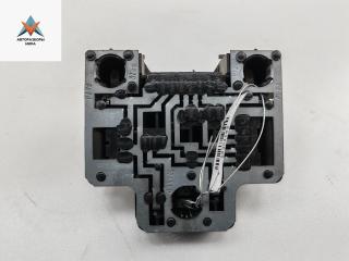 Плата фонаря заднего правого Volkswagen Transporter T4 1993, 2.4 л., дизель, МКПП, красный, микроавтобус, 701945257