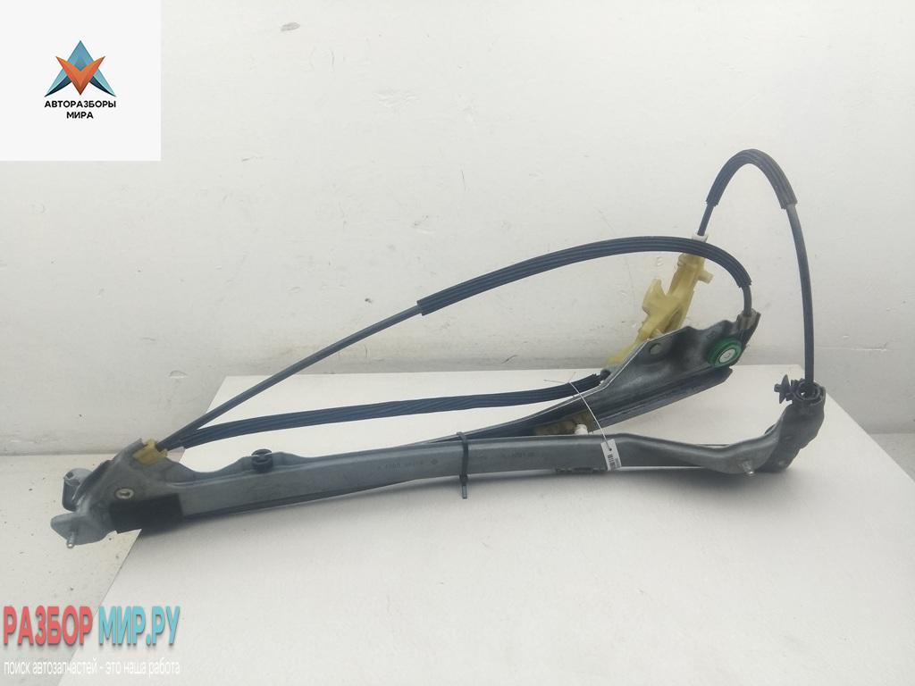 стеклоподъемник электрический передний правый Renault Laguna 3 поколение 2008, 2.0 л., дизель, АКПП, чёрный, универсал, 807000002R - фото №1