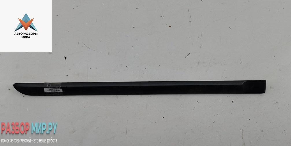 молдинг двери задней правой Renault Laguna 3 поколение 2008, 2.0 л., дизель, АКПП, чёрный, универсал, 828720001R - фото №1