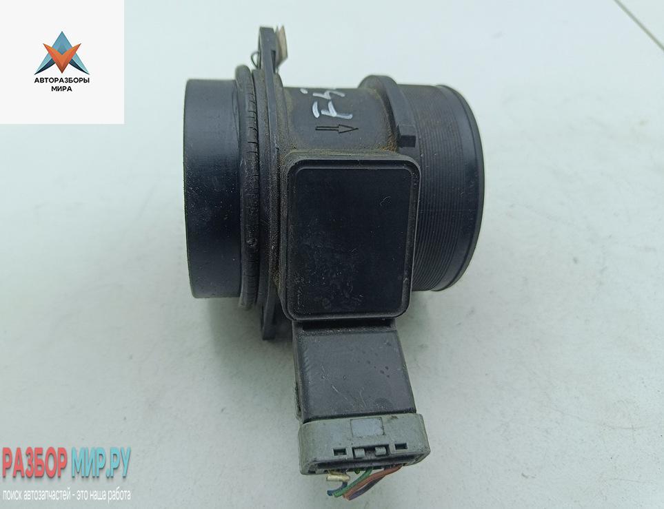 Расходомер (измеритель потока воздуха) Fiat Ulysse 2 поколение 2002, 2.2 л., дизель, МКПП, синий, минивэн, 5WK9628 - фото №1