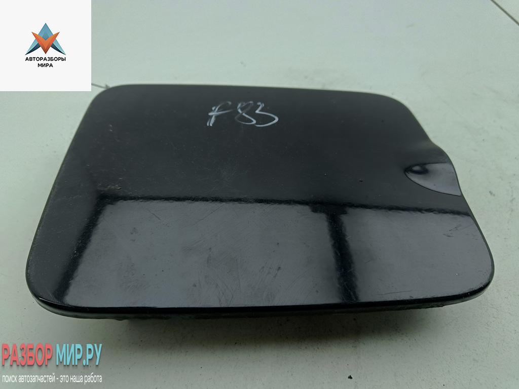 лючок топливного бака Volvo V70 2 поколение 2001, 2.4 л., бензин, МКПП, чёрный, универсал - фото №1