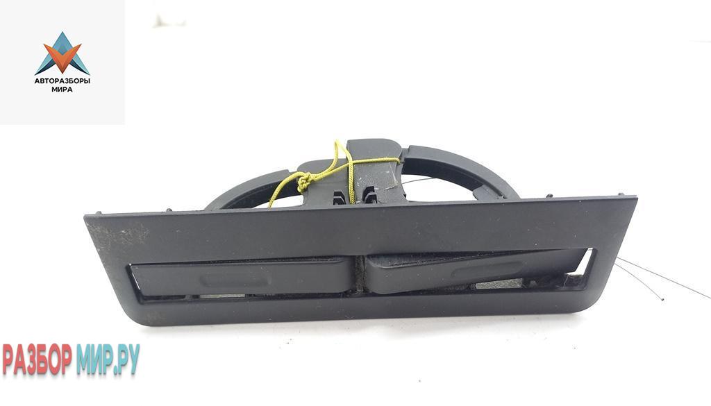 подстаканник BMW 5 серия E39 1997, 2.5 л., бензин, АКПП, чёрный, универсал, 8184520 - фото №1