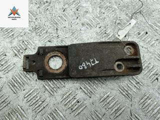 кронштейн (крепление) Opel Insignia 1 поколение (A) 2011, 1.4 л., бензин, МКПП, белый, седан