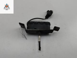 насос (моторчик) омывателя фар Volvo V70 2 поколение 2001, 2.4 л., бензин, МКПП, чёрный, универсал, 8620960