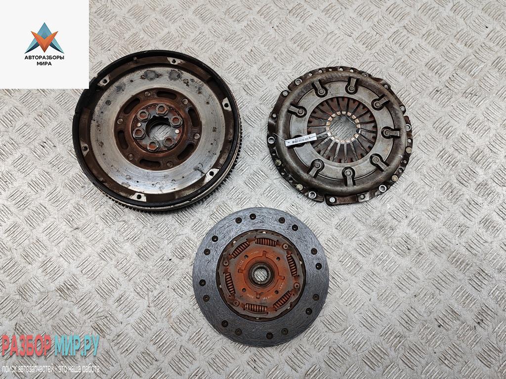 маховик Volkswagen Passat B5 1999, 1.9 л., дизель, МКПП, синий, седан - фото №1