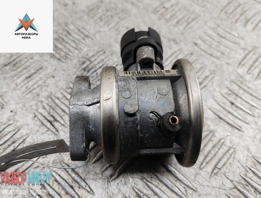 клапан EGR Volkswagen Golf 4 поколение 1999, 1.6 л., бензин, АКПП, серый, хетчбэк 5 дв., 06A131229 - фото №1