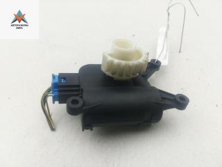 моторчик заслонки печки Volkswagen Golf 5 поколение 2005, 1.4 л., бензин, МКПП, серый, хетчбэк 5 дв., 0132801363