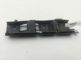 кронштейн переднего бампера Volkswagen Passat B6 2009, 1.4 л., бензин, МКПП, чёрный, универсал, 3C0807184