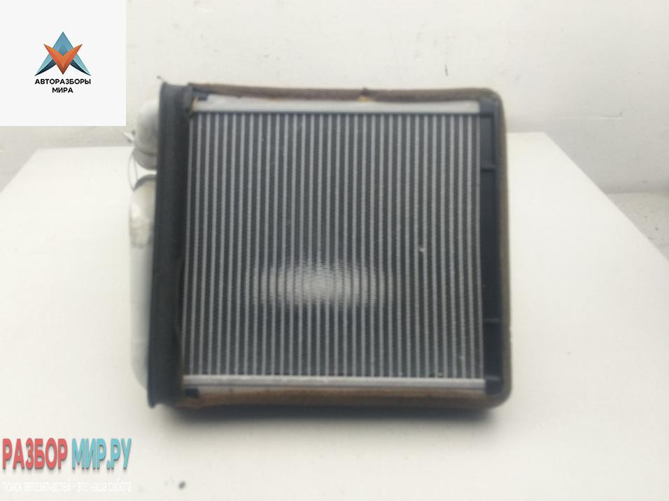 радиатор отопителя (печки) Volkswagen Passat B6 2006, 1.6 л., бензин, АКПП, чёрный, универсал, 3C0819031 - фото №1